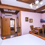 Brilant Antik Center Hotel