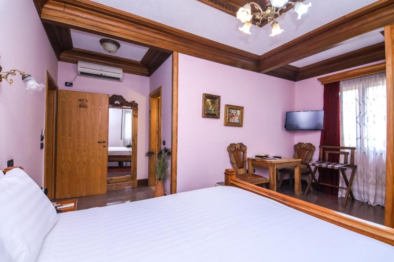 Brilant Antik Center Hotel Tirana