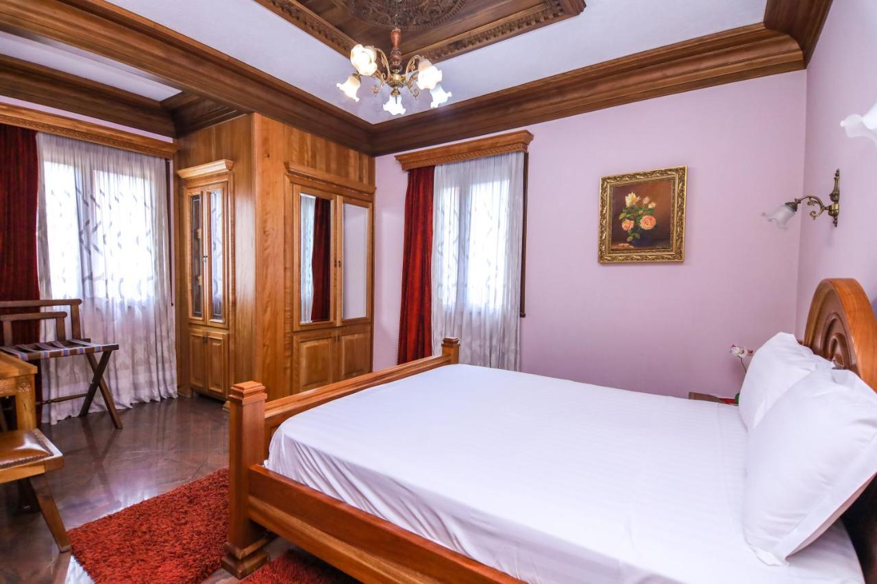 Hotel Brilant Antik Center