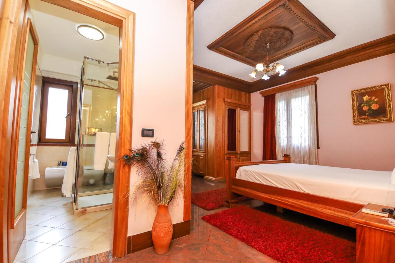 Brilant Antik Center Hotel 4*